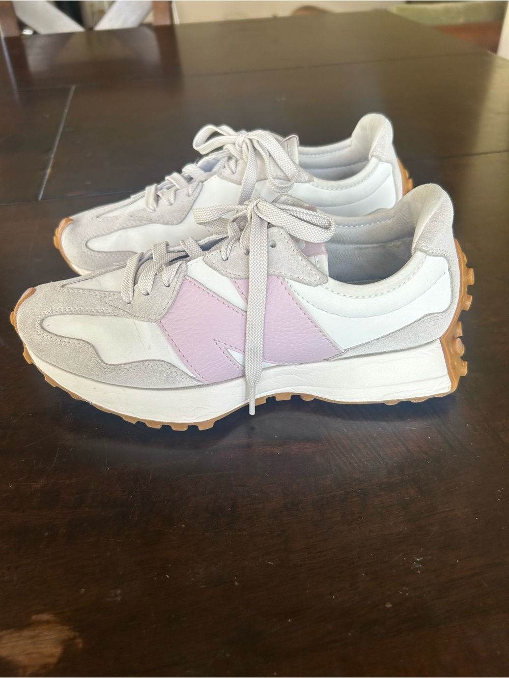 New Balance 327 sneakers
